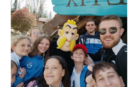 Stages citoyens et sortie au Parc Astérix ! 